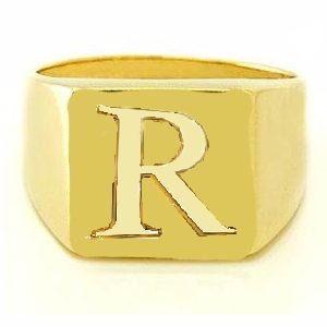 Anel Masculino Em De Prata Banhado Ouro 18k Com Letra R